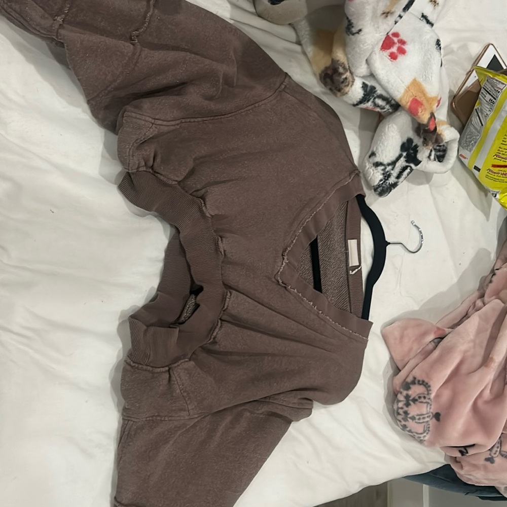 Size xs from urban outfitters, never used. Cropped sweater